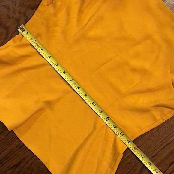 ELODIE Women’s Gold Scalloped Peplum Tank Top Sz Medium NWT - Picture 7 of 12